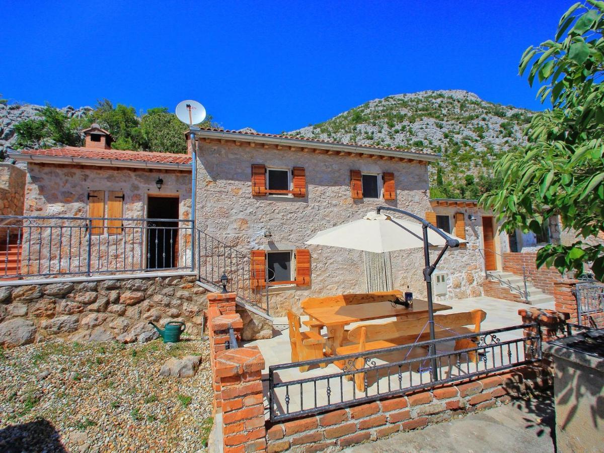 Lovely Holiday Home In Starigrad Екстер'єр фото