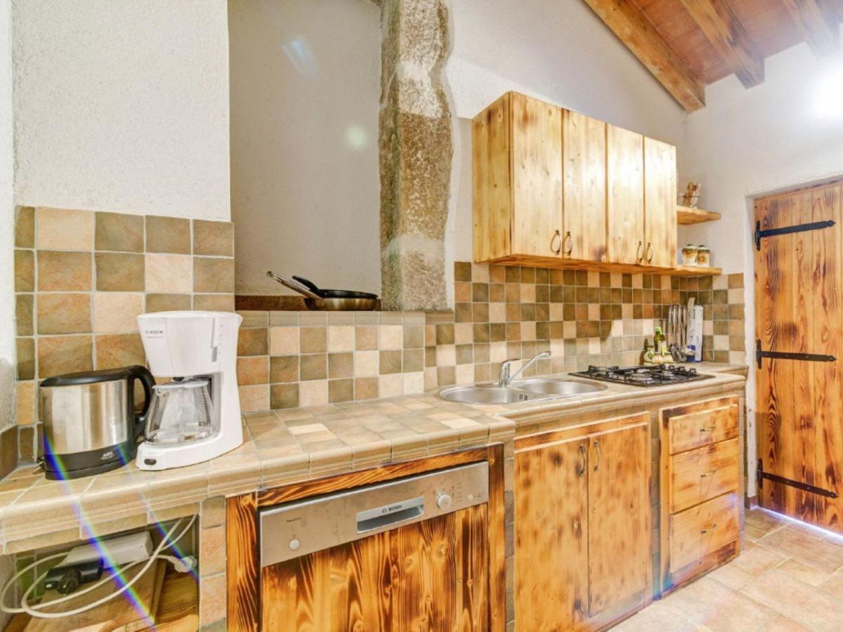 Lovely Holiday Home In Starigrad Екстер'єр фото