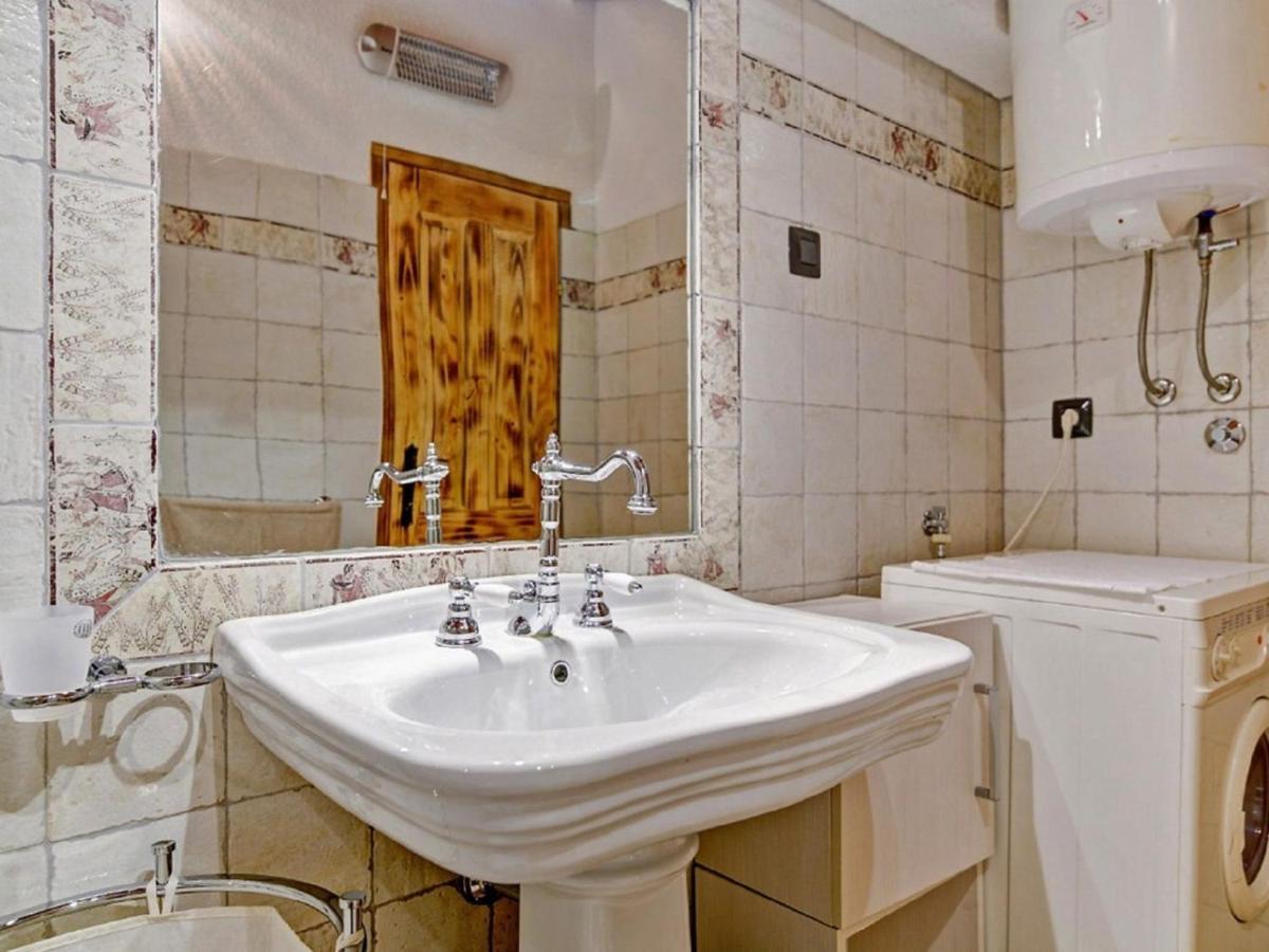 Lovely Holiday Home In Starigrad Екстер'єр фото
