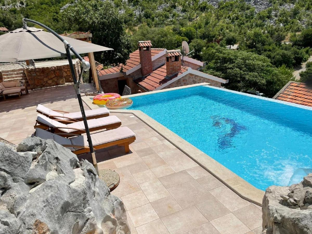 Lovely Holiday Home In Starigrad Екстер'єр фото